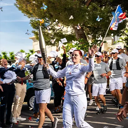 Référence papillon Flamme Olympique 2024